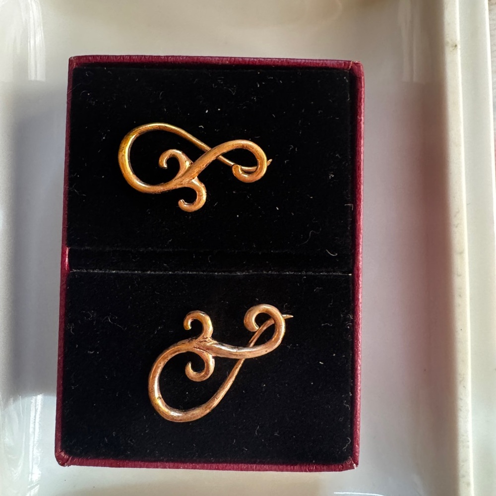 Elegant Rose Gold Swirl Earrings for stretched ears